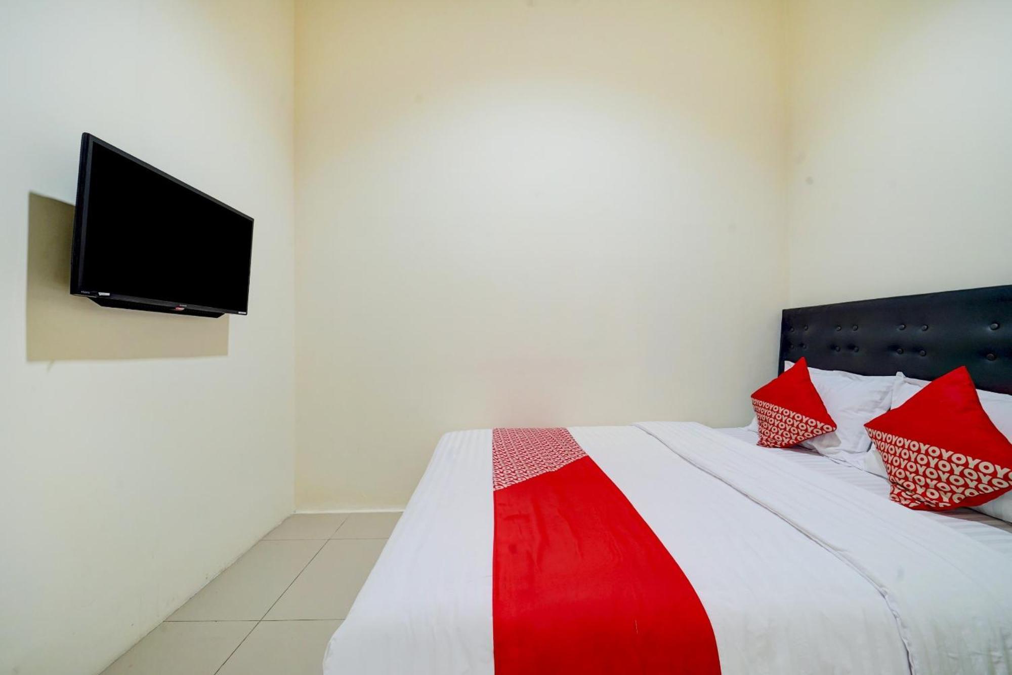 Super Oyo 90778 River Inn Malioboro Yogyakarta Kültér fotó